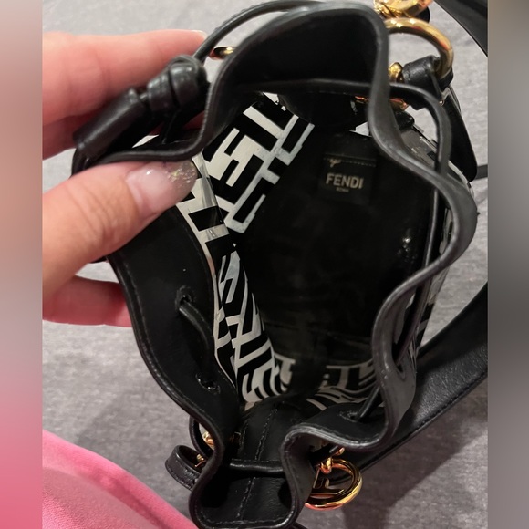 Fendi - Picture 5 of 6